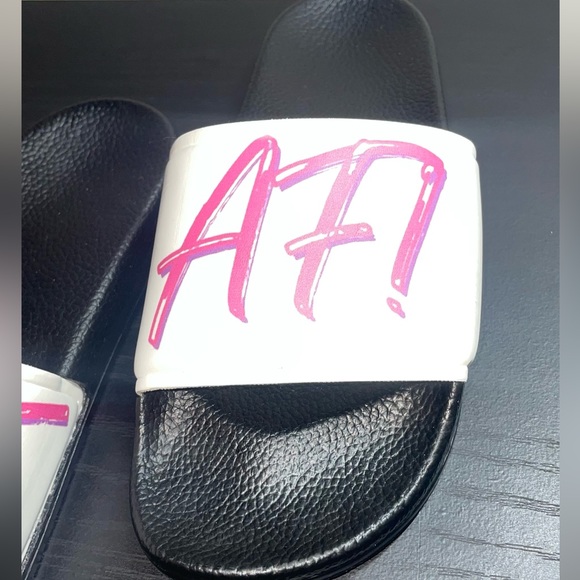 “FINE AF!” Slides - Picture 6 of 9